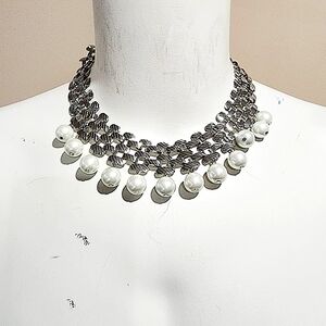 NWT NY&Company Faux Pearl Link Statement Necklace